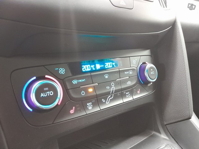 Ford Focus 14