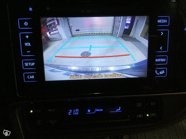 TOYOTA AURIS 12