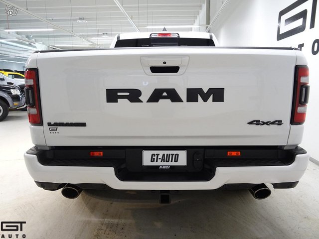 Dodge Ram 4