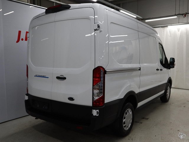 Ford Transit 4