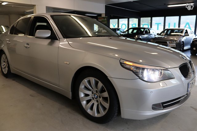 BMW 520 3