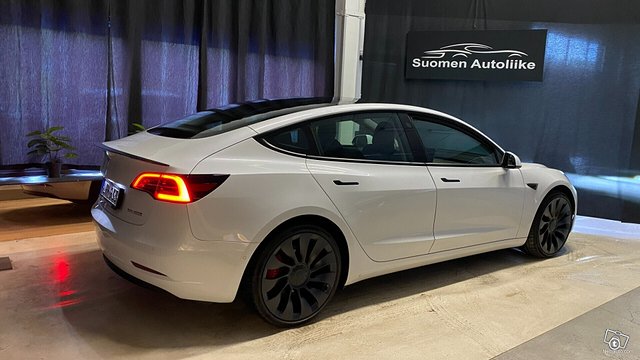 Tesla Model Y ILP. Lasikatto. vuosimalli 2022 Hyvät varusteet. | Myydään |  Tori Autot | Tori