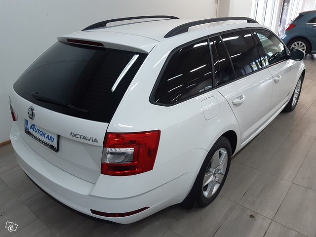 SKODA Octavia 4