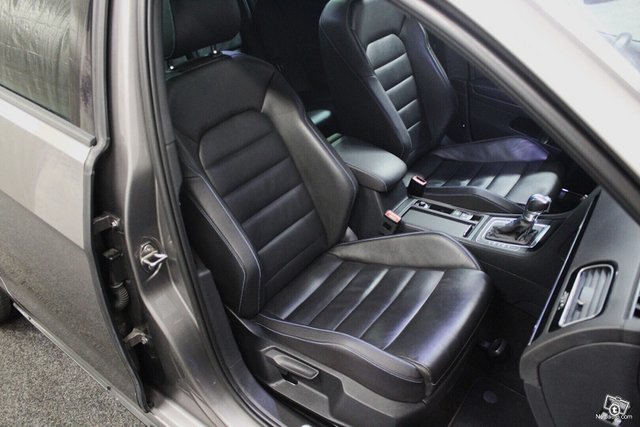Volkswagen Golf 14