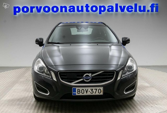 Volvo V60 7