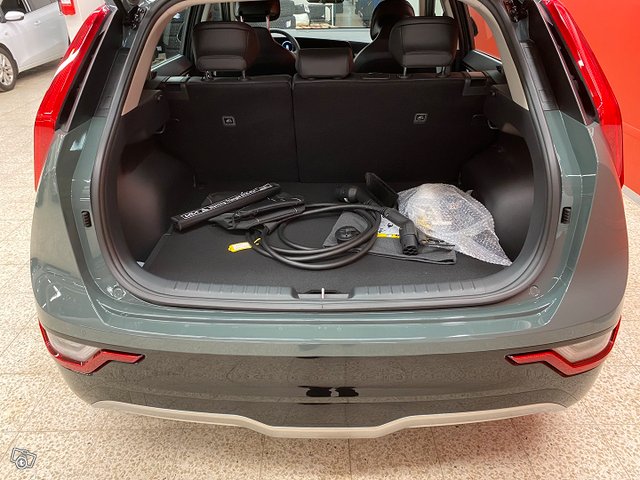 KIA NIRO 9