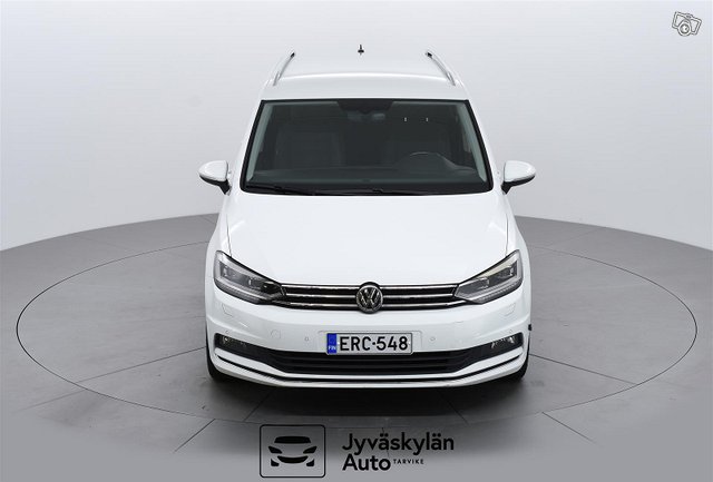 VOLKSWAGEN Touran 8