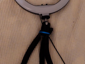 Pöytä ringlight, Valokuvaustarvikkeet, Kamerat ja valokuvaus, Joensuu, Tori.fi Pöytä ringlight, Valokuvaustarvikkeet, Kamerat ja valokuvaus, Joensuu, Tori.fi