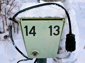 Lämmitystolpallinen autopaikka, Autotallit ja varastot, Rovaniemi, Tori.fi Lämmitystolpallinen autopaikka, Autotallit ja varastot, Rovaniemi, Tori.fi