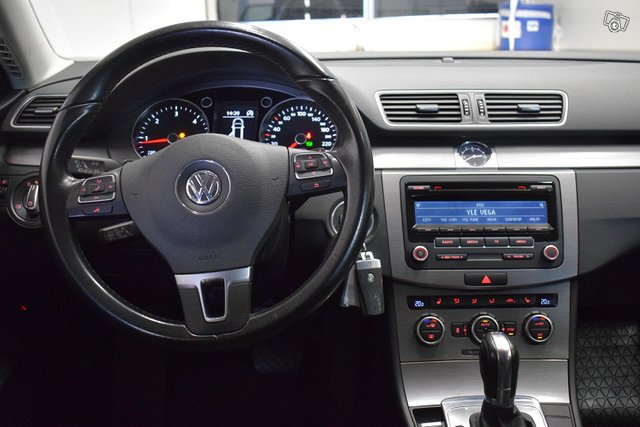 Volkswagen Passat 10