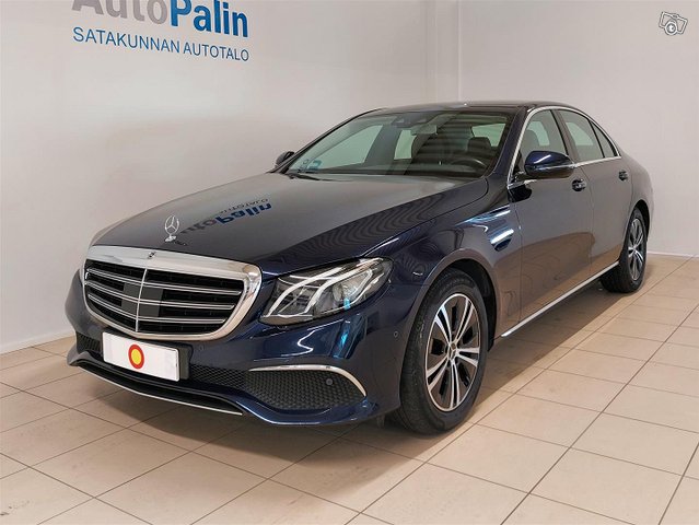 MERCEDES-BENZ E