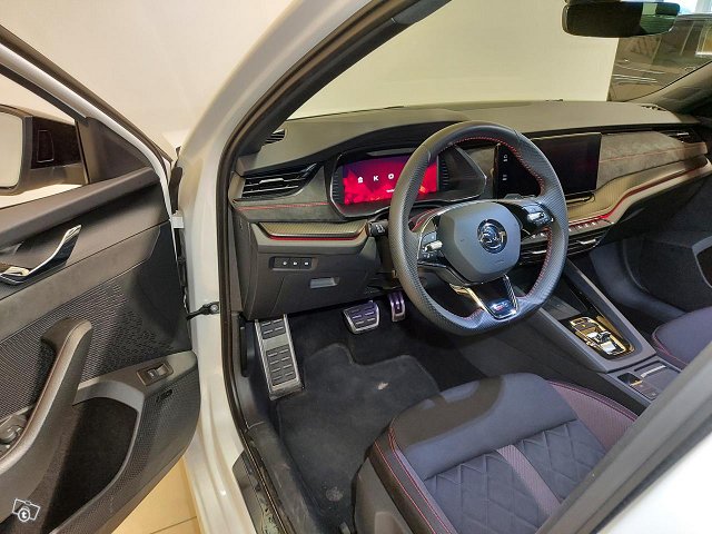 SKODA Octavia 10