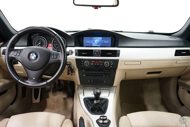 BMW 325 18