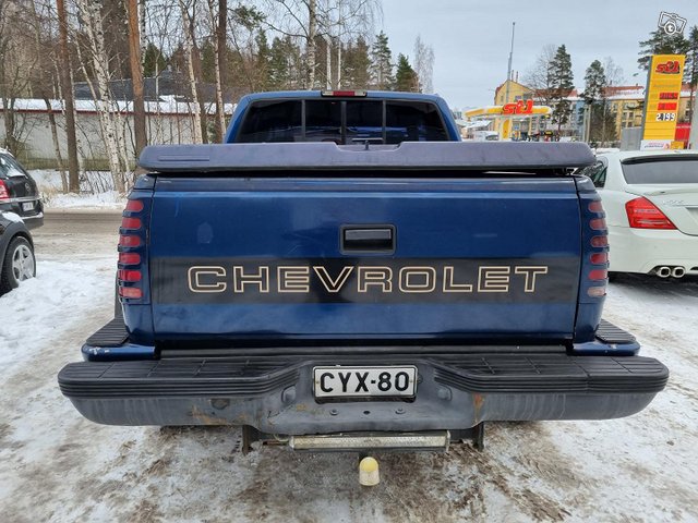 Chevrolet Silverado 3