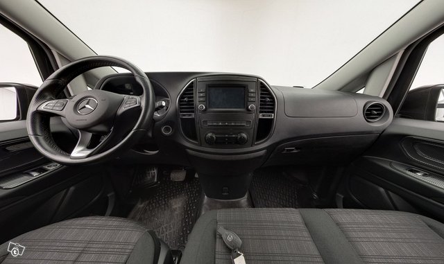 Mercedes-Benz Vito 11