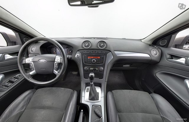 Ford Mondeo 7