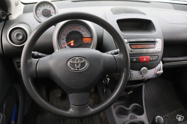 Toyota AYGO 15