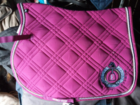 ES satulahuopa pink, Satulat ja varusteet, Hevoset ja hevosurheilu, Lahti, Tori.fi ES satulahuopa pink, Satulat ja varusteet, Hevoset ja hevosurheilu, Lahti, Tori.fi