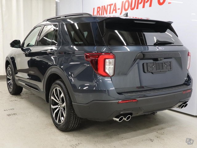 Ford Explorer 6