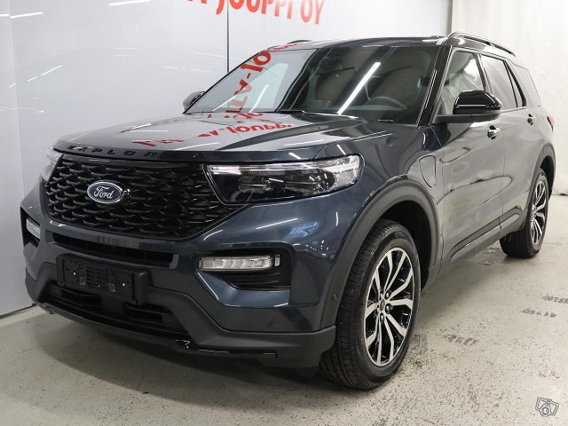 Ford Explorer 8