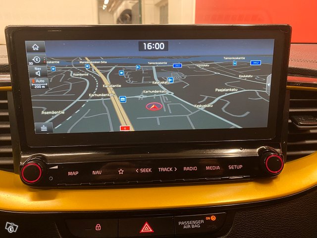 KIA XCEED 17