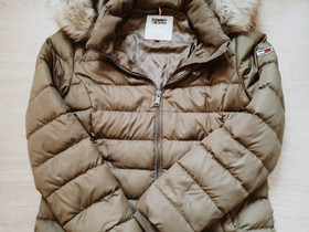 Hilfiger takki XL, Vaatteet ja kengät, Kerava, Tori.fi Hilfiger takki XL, Vaatteet ja kengät, Kerava, Tori.fi