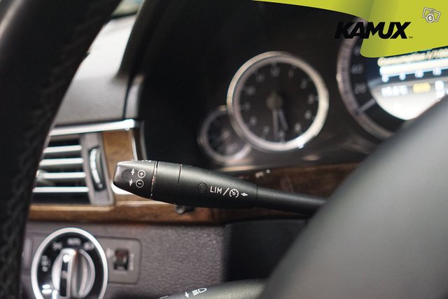 Mercedes-Benz E 24