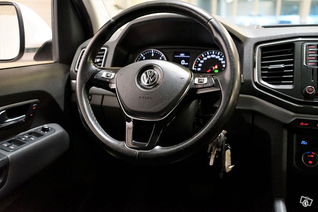 Volkswagen Amarok 9