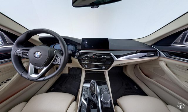 BMW 530 10