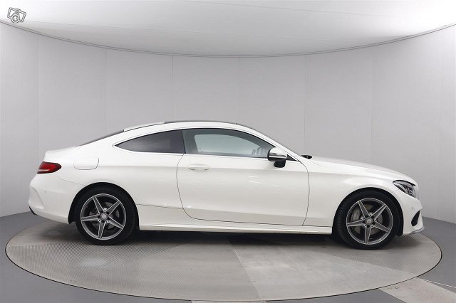 MERCEDES-BENZ C 6