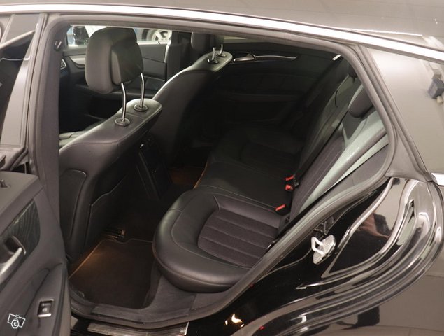 Mercedes-Benz CLS 7