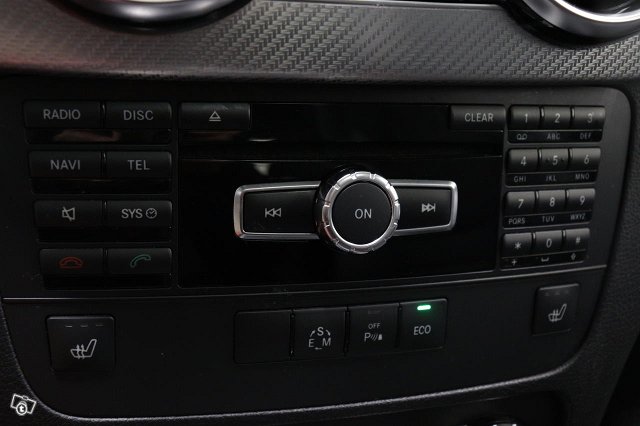 Mercedes-Benz GLK 18