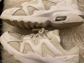 Nike Air lenkkarit koko 38, Juoksu ja lenkkeily, Urheilu ja ulkoilu, Kouvola, Tori.fi Nike Air lenkkarit koko 38, Juoksu ja lenkkeily, Urheilu ja ulkoilu, Kouvola, Tori.fi