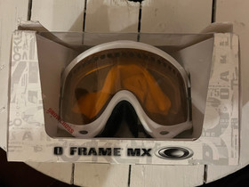 Oakley ajolasit, Ajoasut, kengät ja kypärät, Mototarvikkeet ja varaosat, Orimattila, Tori.fi Oakley ajolasit, Ajoasut, kengät ja kypärät, Mototarvikkeet ja varaosat, Orimattila, Tori.fi