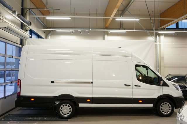 Ford Transit 7