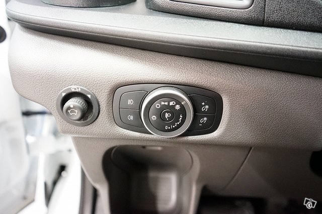 Ford Transit 14
