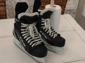 Luistimet CCM Tacks 9044 koko 40, Jääkiekko ja luistelu, Urheilu ja ulkoilu, Hämeenlinna, Tori.fi Luistimet CCM Tacks 9044 koko 40, Jääkiekko ja luistelu, Urheilu ja ulkoilu, Hämeenlinna, Tori.fi