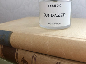 Byredo Sundazed, Muut asusteet, Asusteet ja kellot, Lahti, Tori.fi Byredo Sundazed, Muut asusteet, Asusteet ja kellot, Lahti, Tori.fi