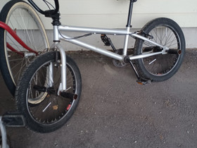 Bmx pyörä, Muut pyörät, Polkupyörät ja pyöräily, Kokkola, Tori.fi Bmx pyörä, Muut pyörät, Polkupyörät ja pyöräily, Kokkola, Tori.fi
