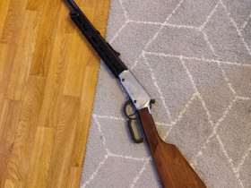 Henry Varmint Express .17hmr, Aseet ja patruunat, Metsästys ja kalastus, Joensuu, Tori.fi Henry Varmint Express .17hmr, Aseet ja patruunat, Metsästys ja kalastus, Joensuu, Tori.fi