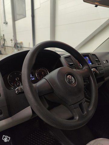 Volkswagen Transporter 9