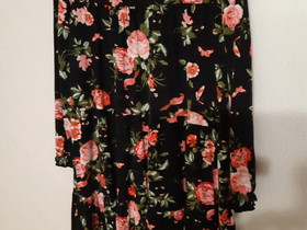 Mekko, 110 cm ja 120 cm, Lastenvaatteet ja kengät, Kurikka, Tori.fi Mekko, 110 cm ja 120 cm, Lastenvaatteet ja kengät, Kurikka, Tori.fi