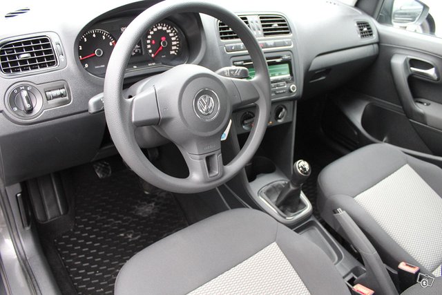 Volkswagen Polo 2