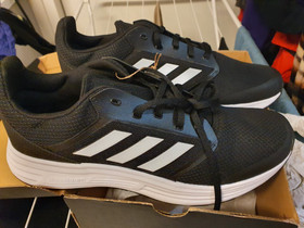 Adidas galaxy 5 lenkkarit, koko 46 2/3, Juoksu ja lenkkeily, Urheilu ja ulkoilu, Kouvola, Tori.fi Adidas galaxy 5 lenkkarit, koko 46 2/3, Juoksu ja lenkkeily, Urheilu ja ulkoilu, Kouvola, Tori.fi