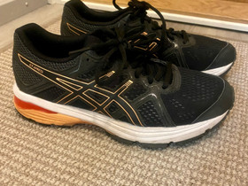 Asics GT-xpress juoksukengät koko 39, Juoksu ja lenkkeily, Urheilu ja ulkoilu, Pori, Tori.fi Asics GT-xpress juoksukengät koko 39, Juoksu ja lenkkeily, Urheilu ja ulkoilu, Pori, Tori.fi