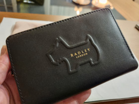 Radley lompakko, Muut asusteet, Asusteet ja kellot, Pori, Tori.fi Radley lompakko, Muut asusteet, Asusteet ja kellot, Pori, Tori.fi