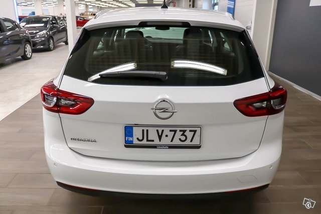 Opel INSIGNIA 6
