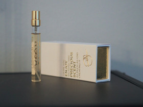 Roja Enigma Pour Femme Essence 7,5ml, Kauneudenhoito ja kosmetiikka, Terveys ja hyvinvointi, Hattula, Tori.fi Roja Enigma Pour Femme Essence 7,5ml, Kauneudenhoito ja kosmetiikka, Terveys ja hyvinvointi, Hattula, Tori.fi