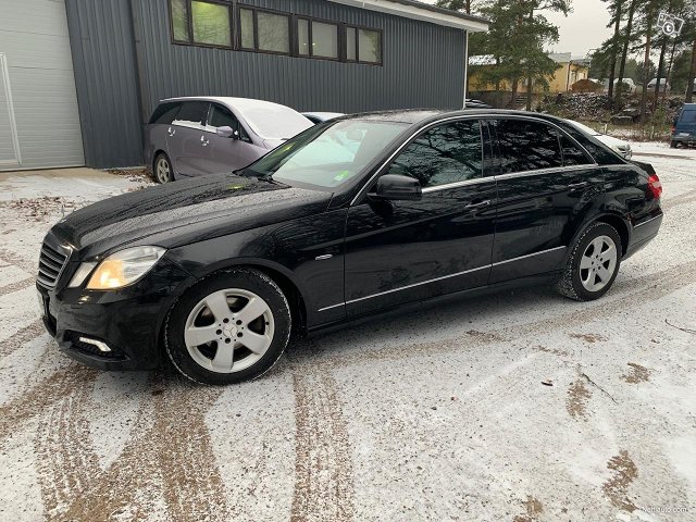 Mercedes-Benz E