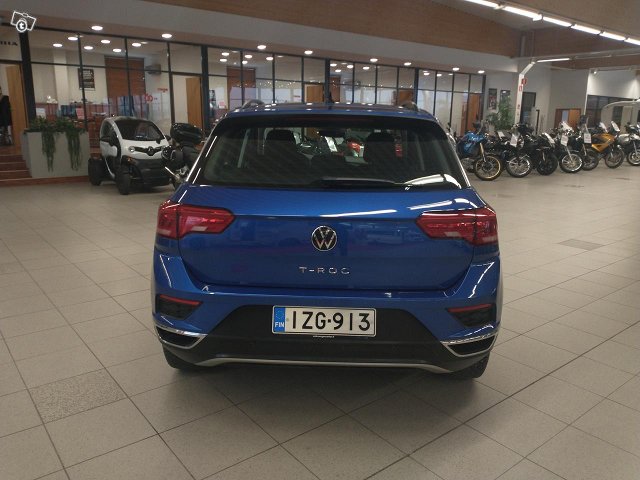Volkswagen T-Roc 8